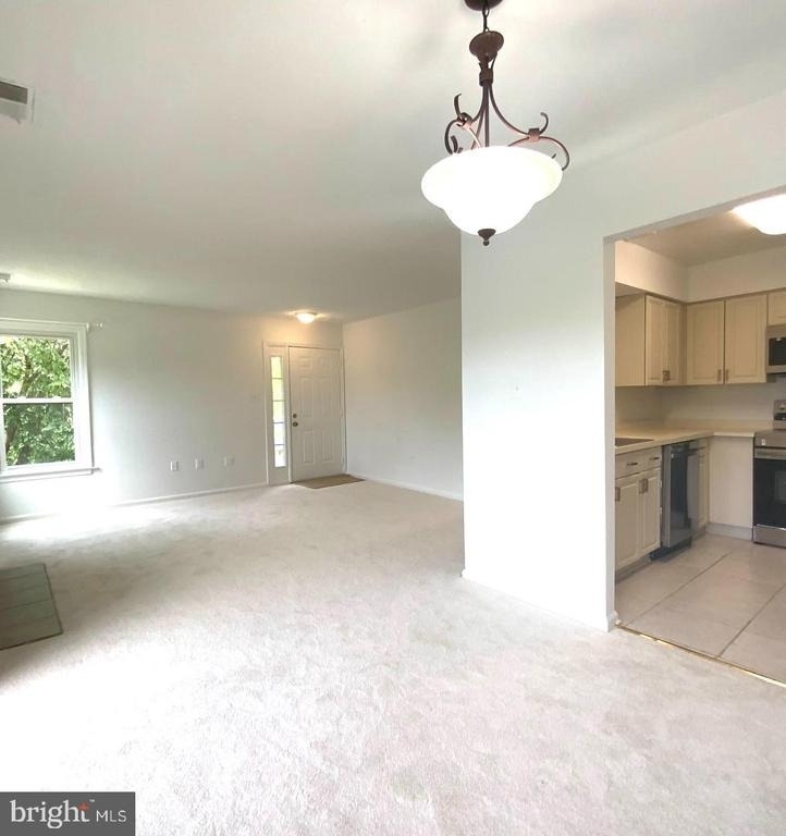 7594 Lakeside Village Drive - Photo 8