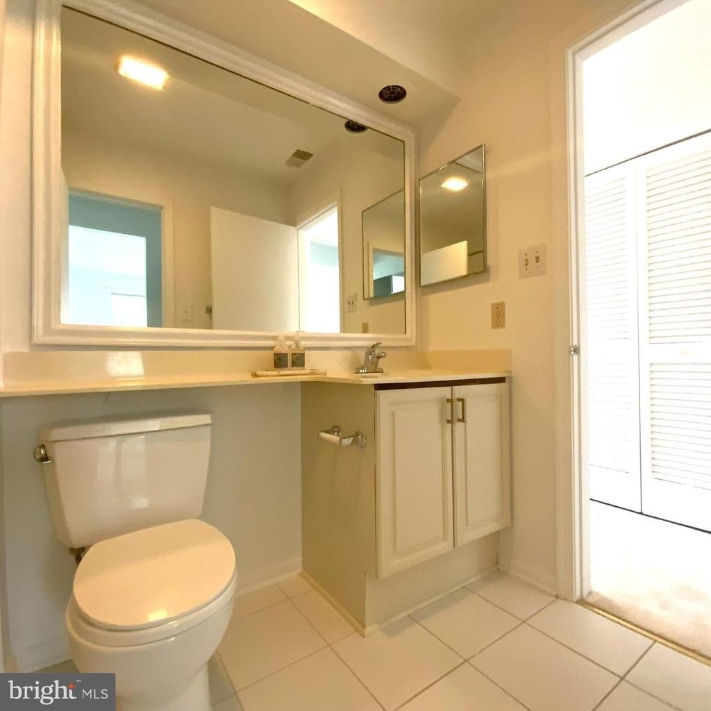 7594 Lakeside Village Drive - Photo 31