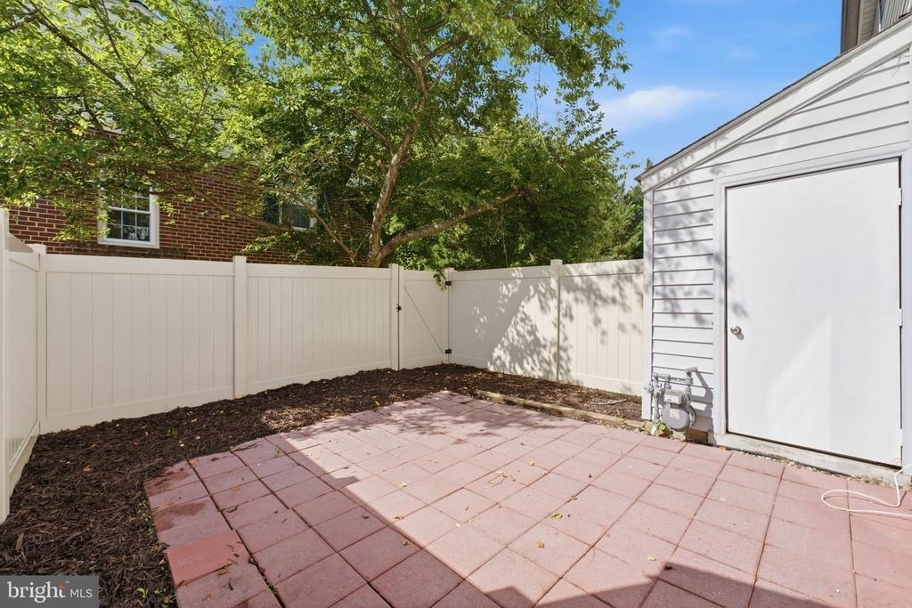 5603 Independence Circle - Photo 26