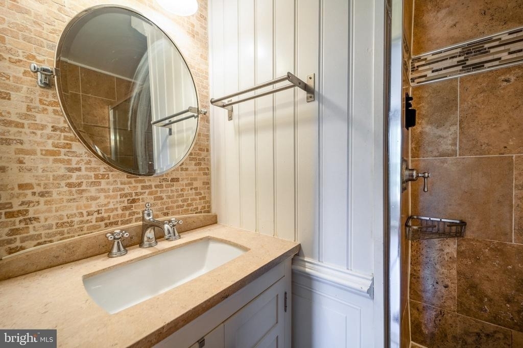 7804 Colonial Springs Boulevard - Photo 18