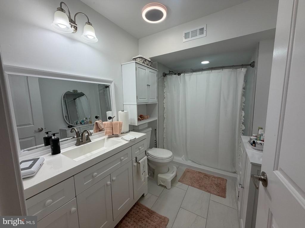 9812 Thoroughbred Road - Photo 34