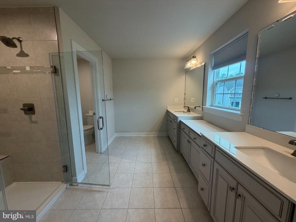 9812 Thoroughbred Road - Photo 19