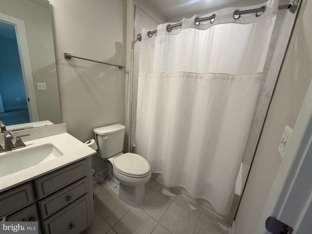 9812 Thoroughbred Road - Photo 16