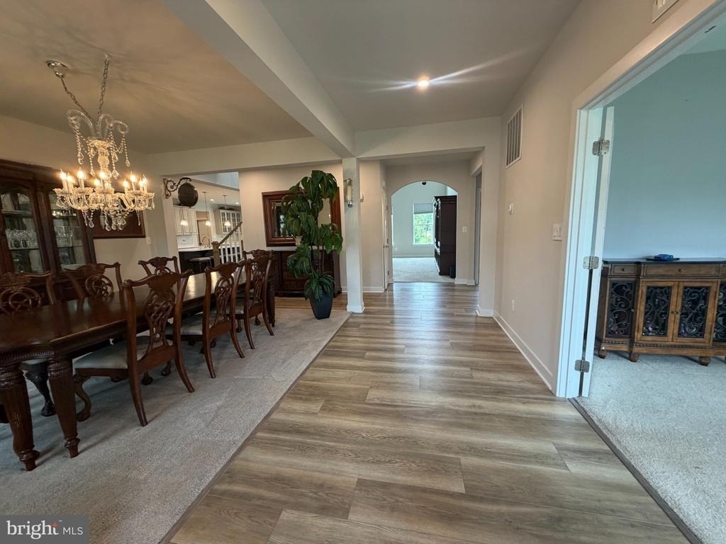 9812 Thoroughbred Road - Photo 2