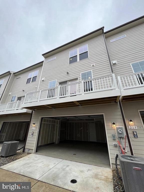 217 Willis St - Photo 21