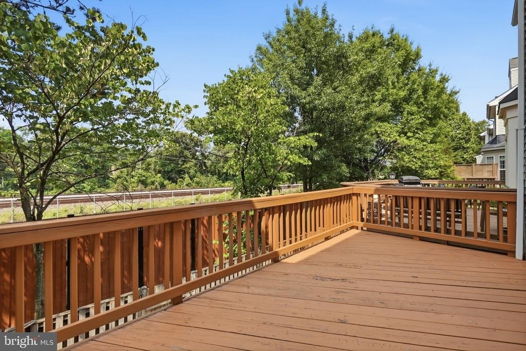 3839 Watkins Mill Drive - Photo 32