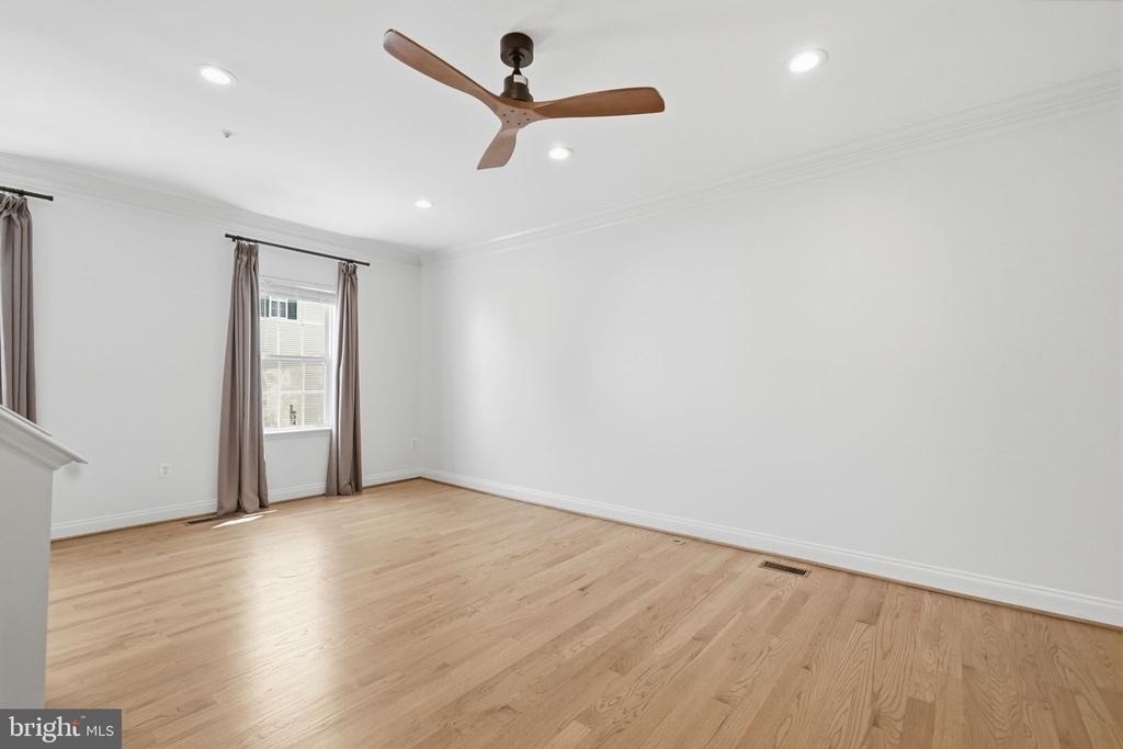 3839 Watkins Mill Drive - Photo 12