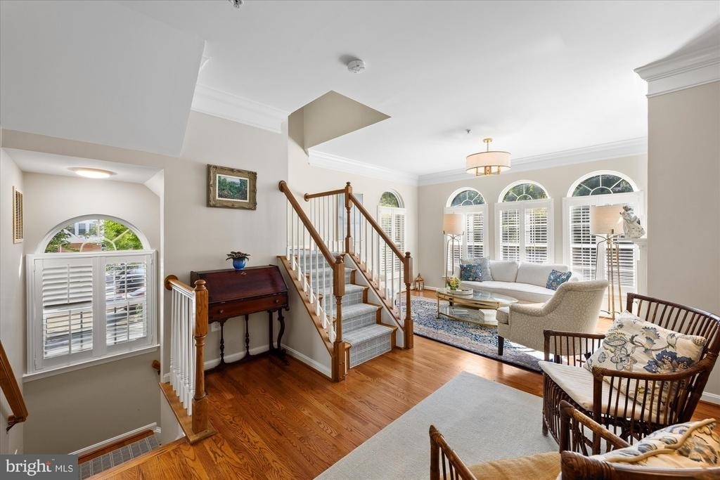 166 Comay Terrace - Photo 4