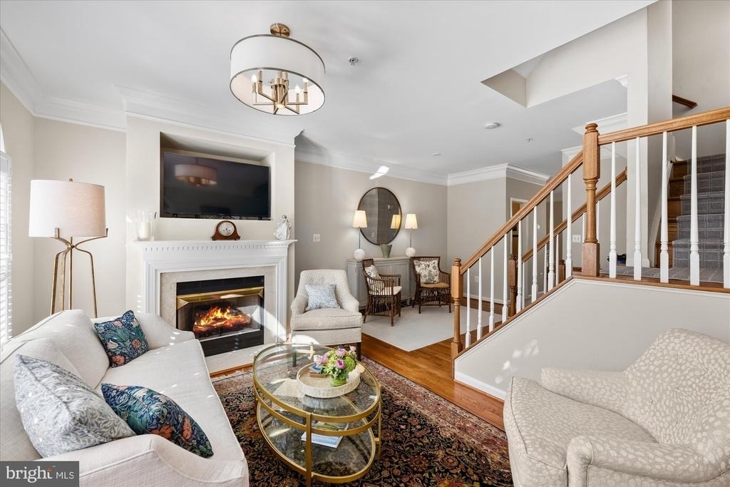 166 Comay Terrace - Photo 2