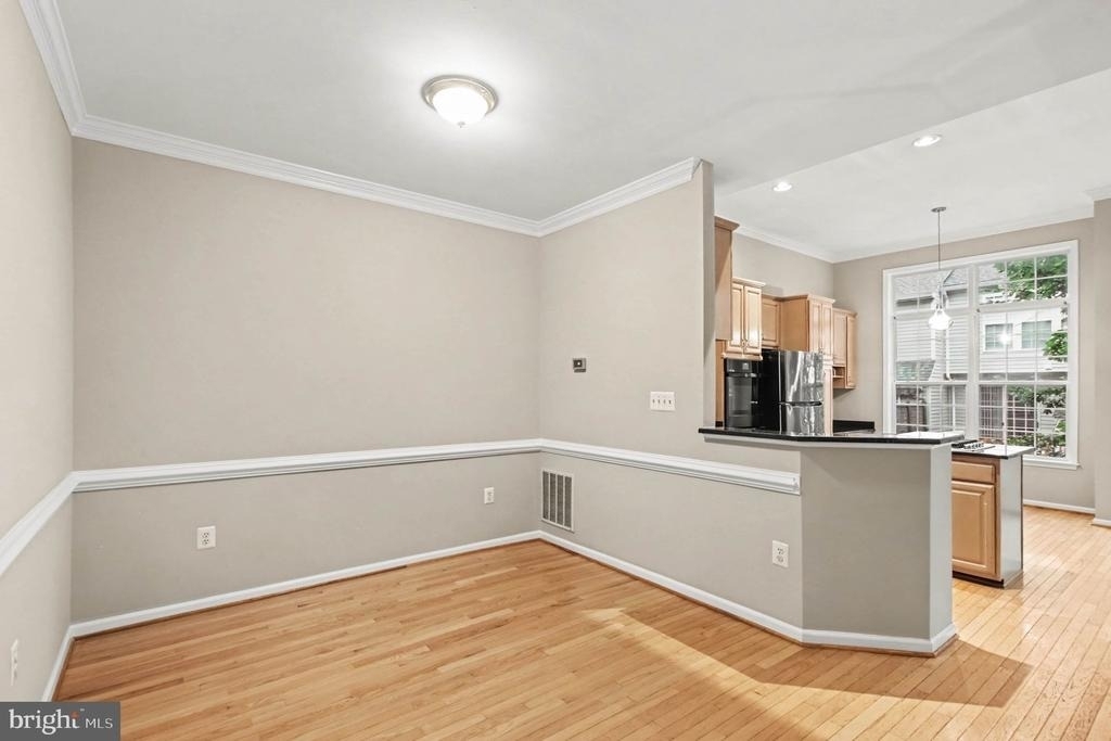 2403 Gorgas Place - Photo 5