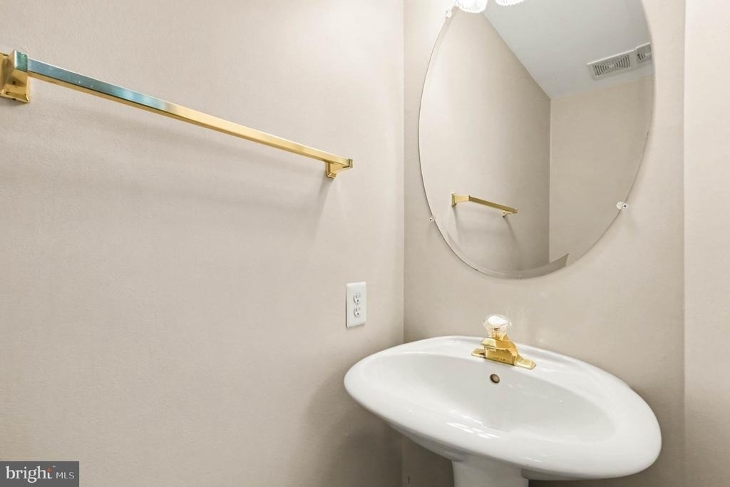 2403 Gorgas Place - Photo 11