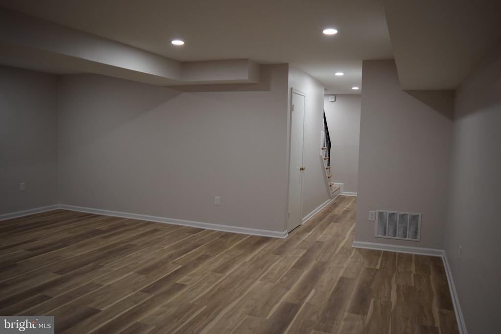 1013 N Vail Street - Photo 24