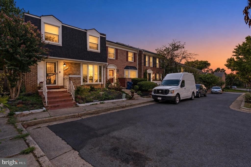 1013 N Vail Street - Photo 1