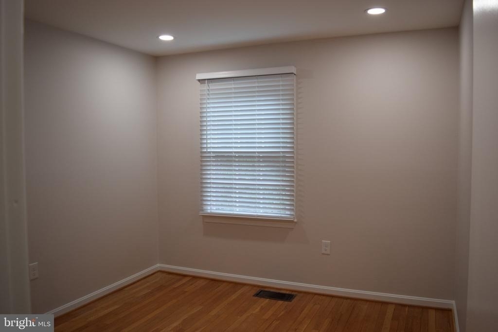 1013 N Vail Street - Photo 8