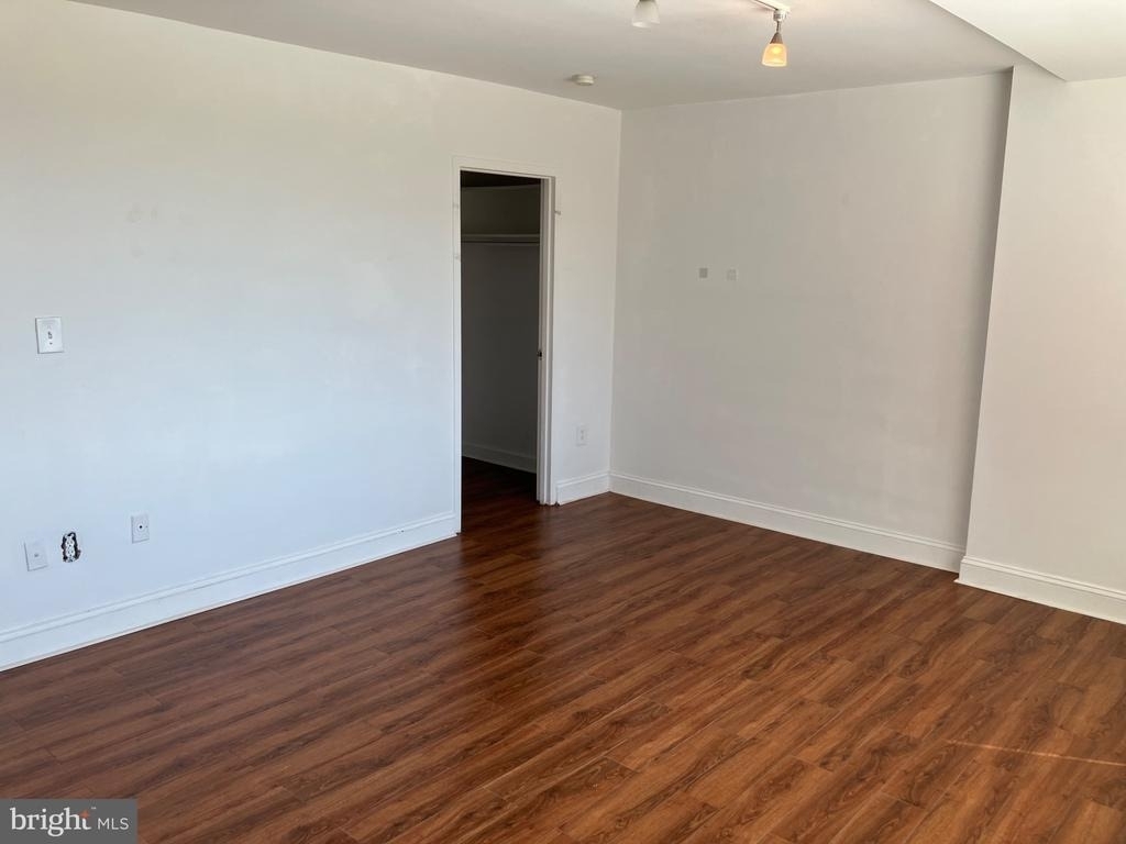 1011 Arlington Boulevard - Photo 9