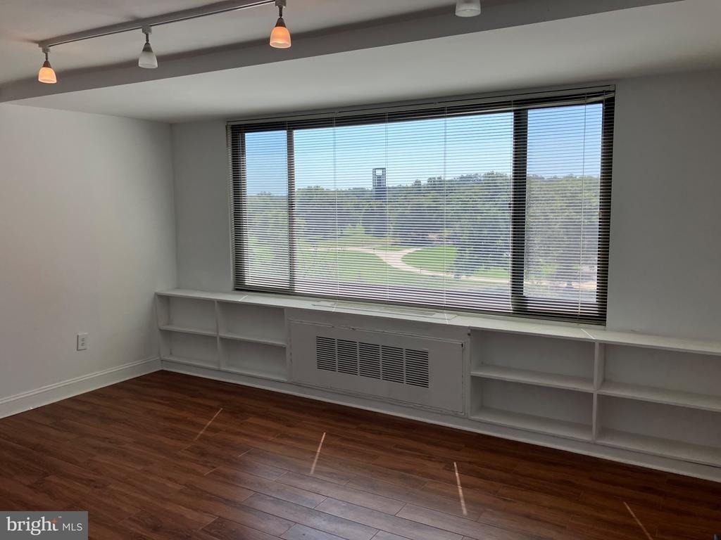 1011 Arlington Boulevard - Photo 10