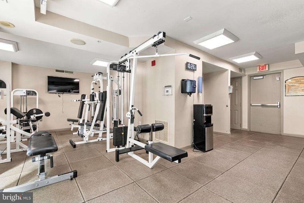 880 N Pollard Street - Photo 17