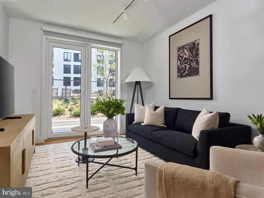 1200 Normandy Place - Photo 6