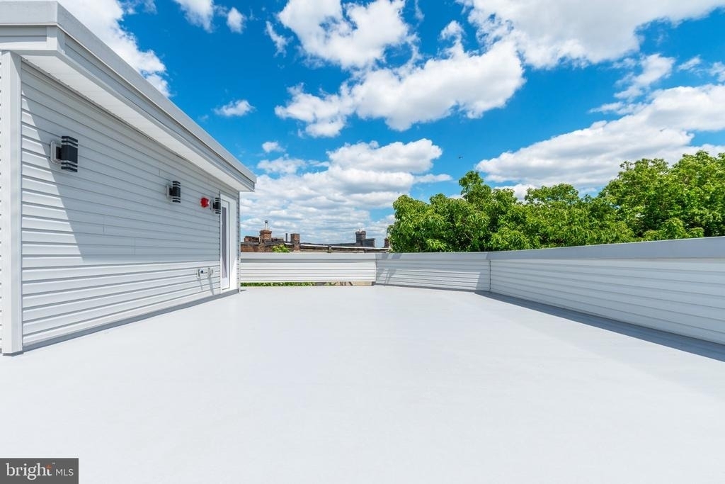 631 N Preston Street - Photo 12