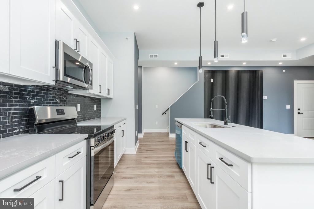 631 N Preston Street - Photo 1
