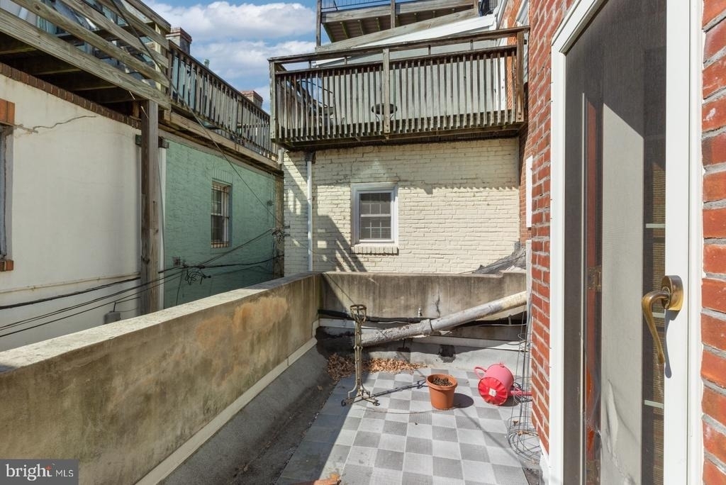 928 Irving Street - Photo 12