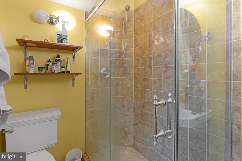 928 Irving Street - Photo 17