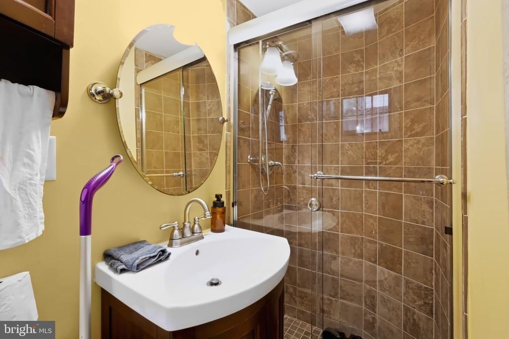 928 Irving Street - Photo 19