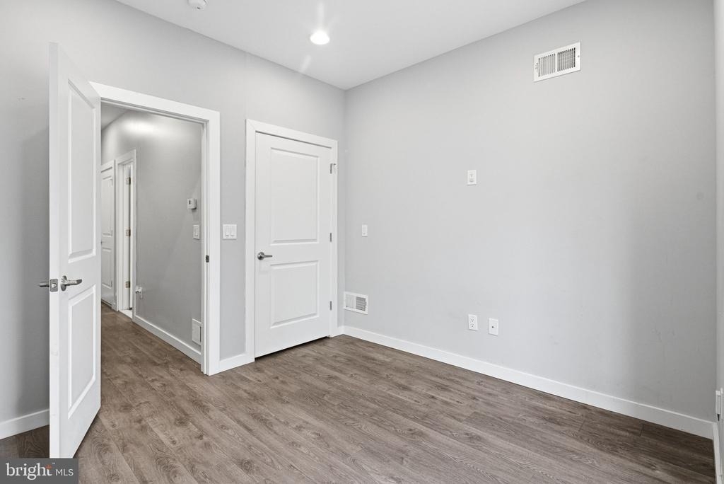 1905 E Harold Street - Photo 8