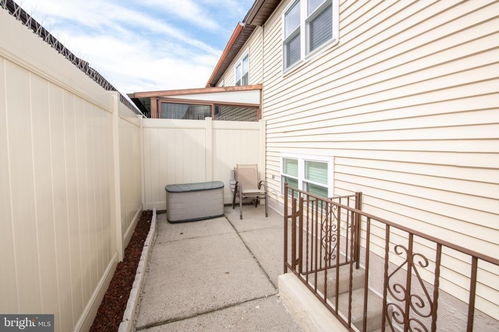 3449 Belgrade Street - Photo 4