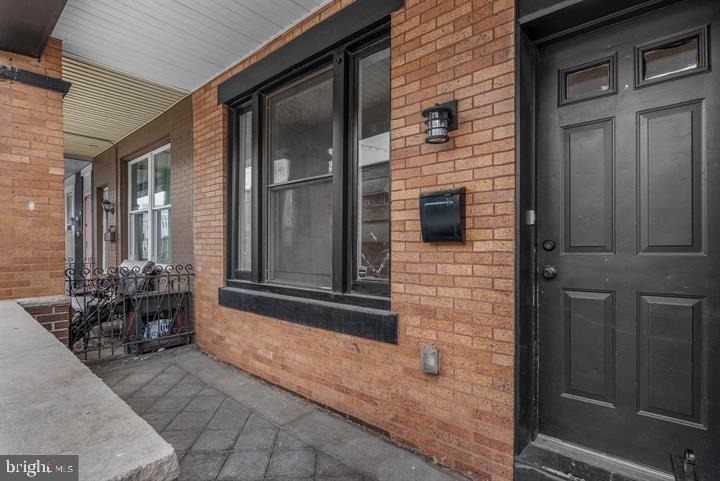 1547 S 28th Street - Photo 2
