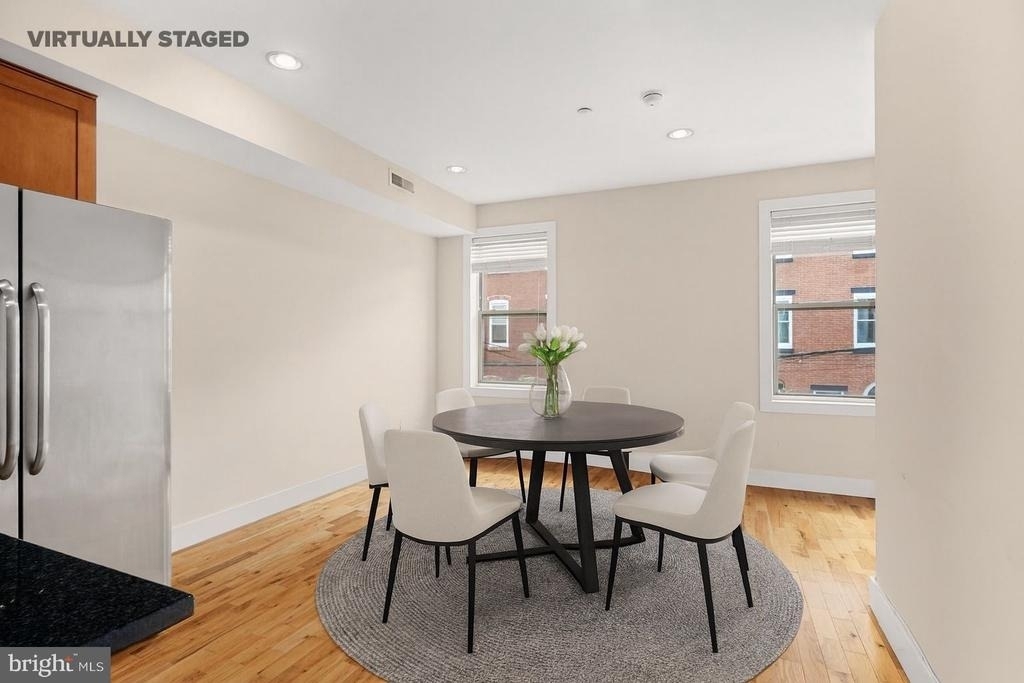 1607 Brown Street - Photo 2