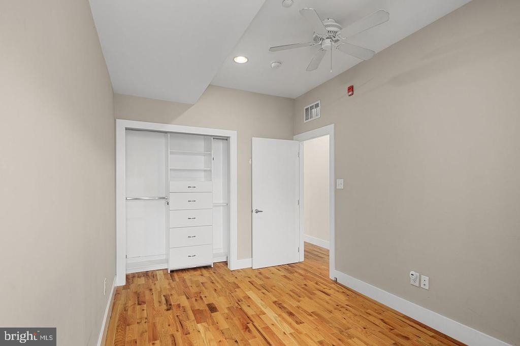 1607 Brown Street - Photo 5