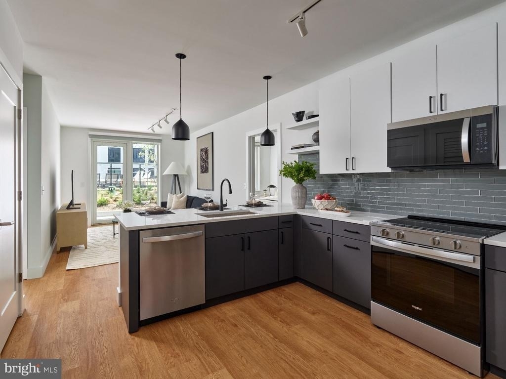 1200 Normandy Place - Photo 5