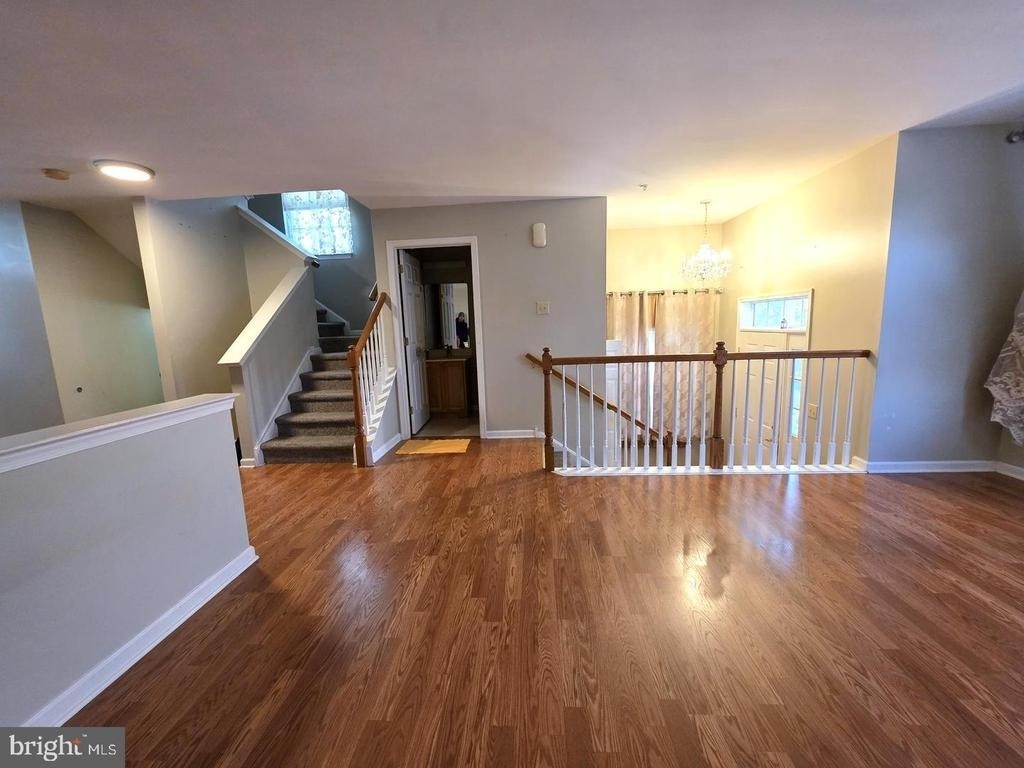 347 Glenn Rose Circle - Photo 3