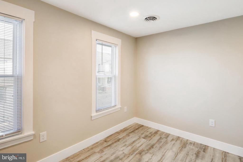 36 E Washington Street - Photo 10