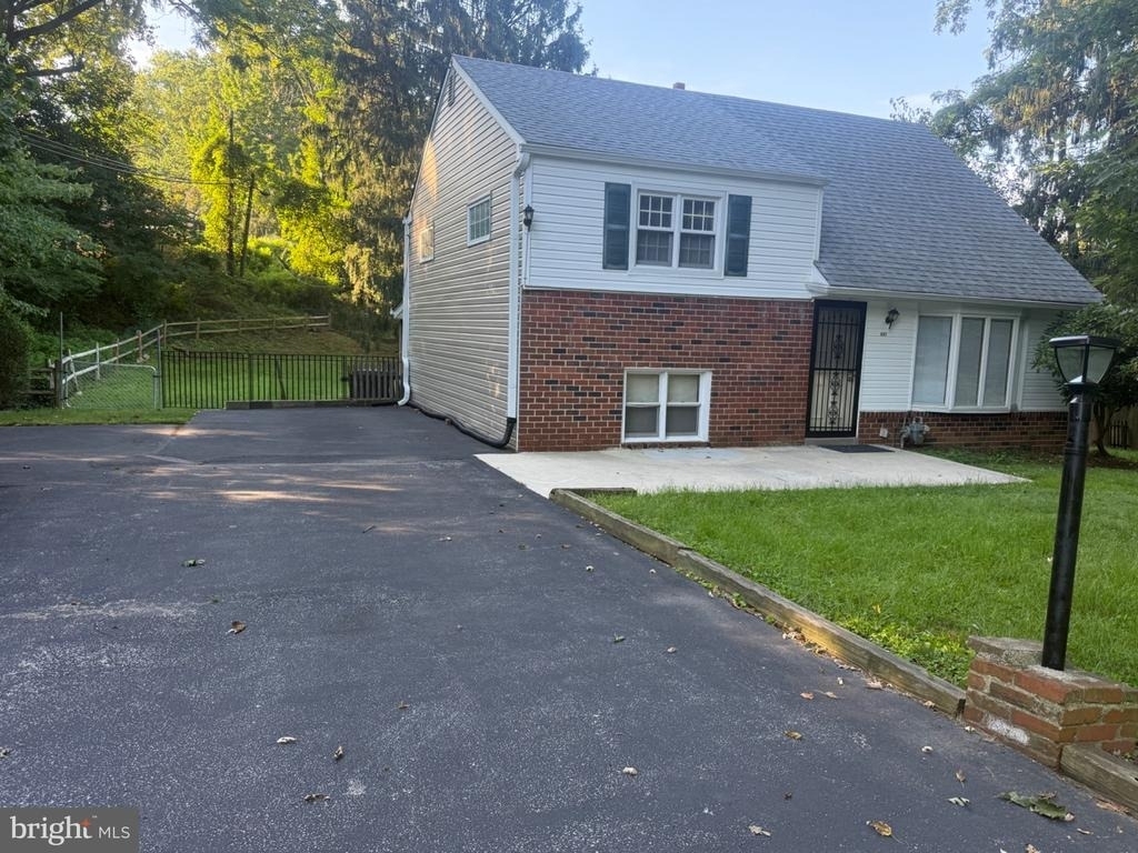 697 Old Marple Road - Photo 1