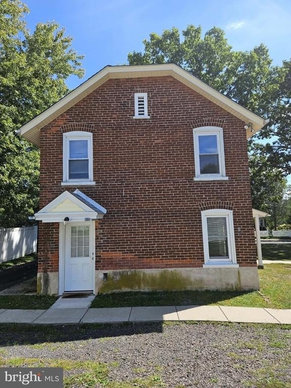 501 W Callowhill Street - Photo 0
