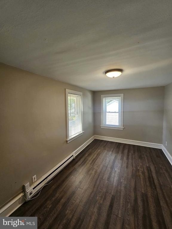 501 W Callowhill Street - Photo 2