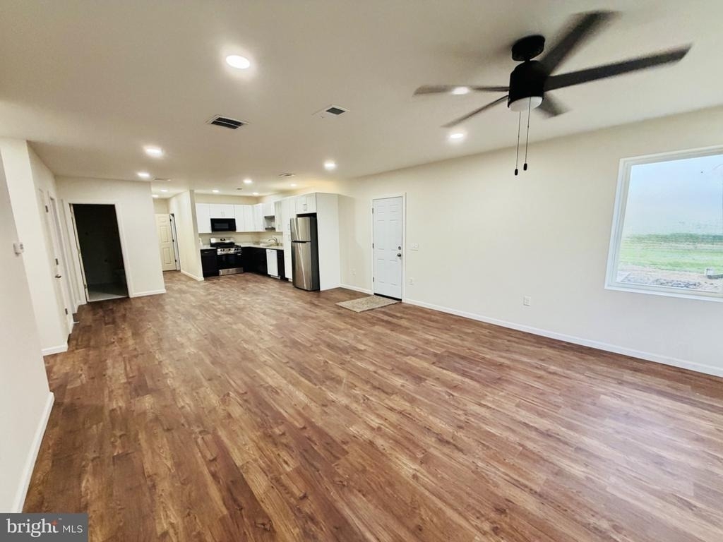1193 Gershal Avenue - Photo 4