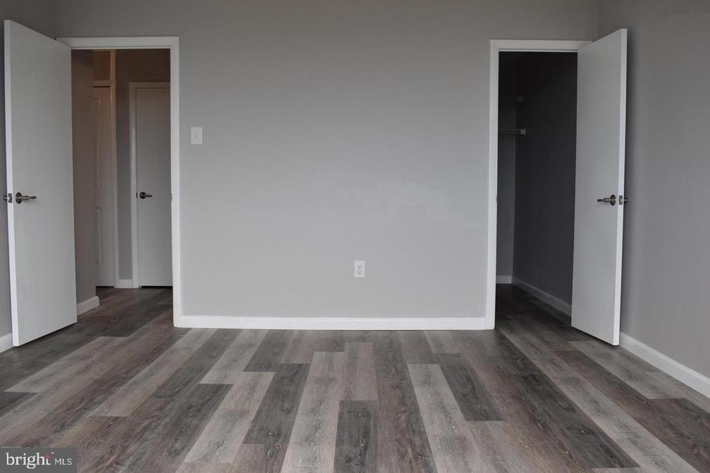 1840 Frontage Road W - Photo 3