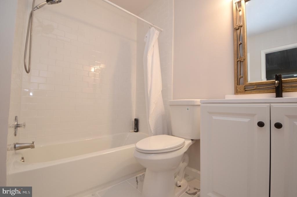 1826 Edgewood Place - Photo 10