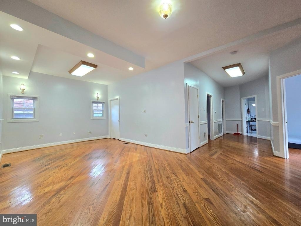 2301 Unit A Woodlynne Avenue - Photo 3