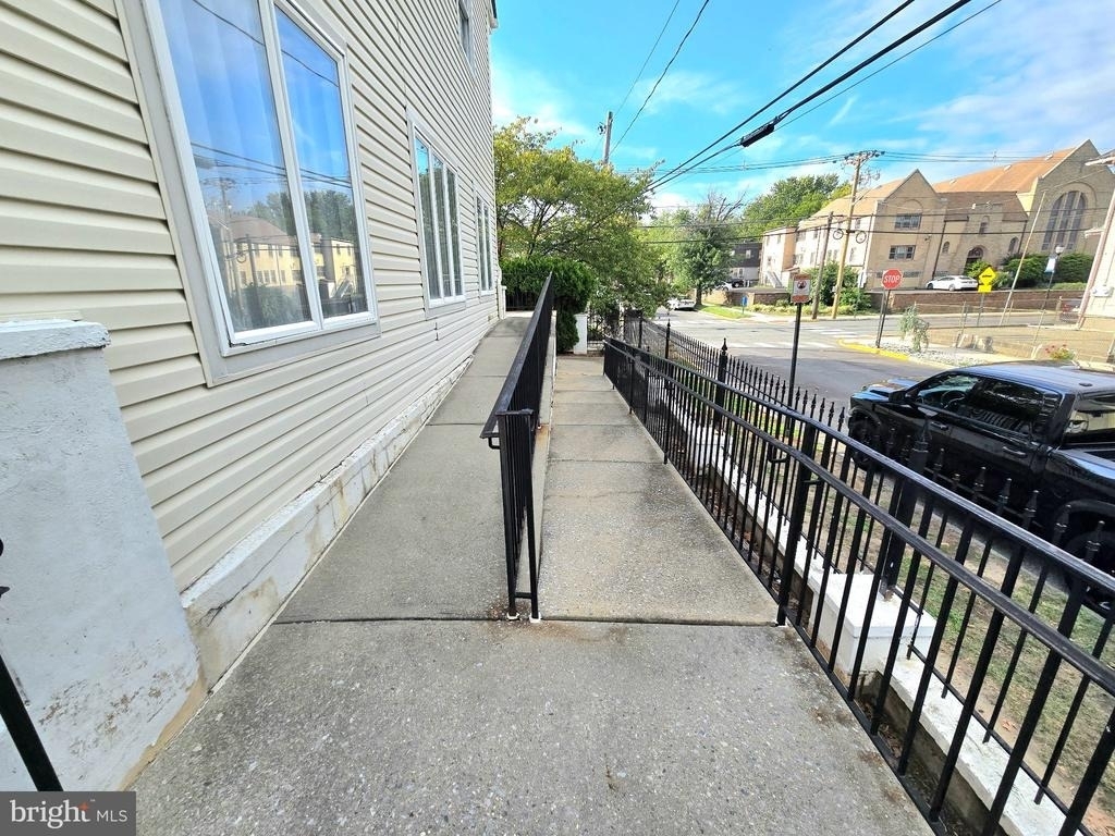 2301 Unit A Woodlynne Avenue - Photo 16