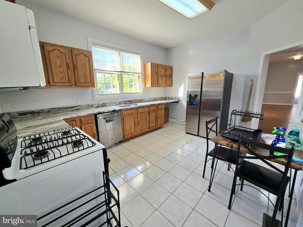 2301 Unit A Woodlynne Avenue - Photo 11