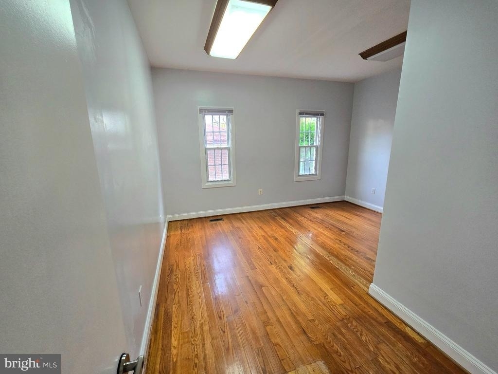 2301 Unit A Woodlynne Avenue - Photo 9