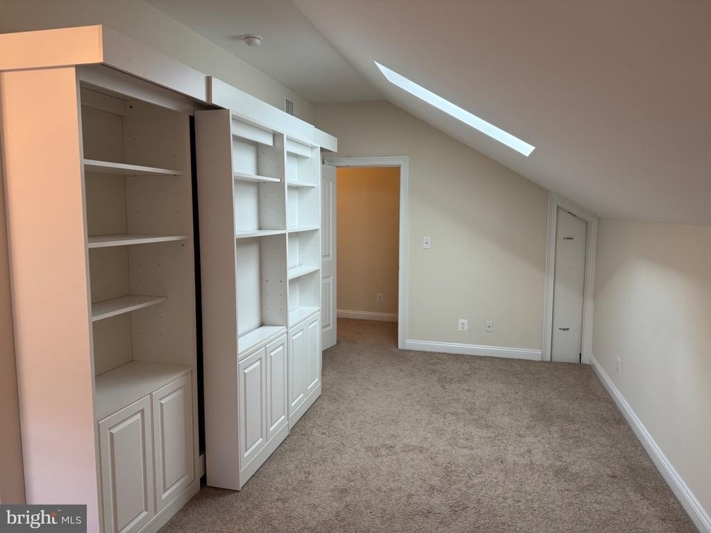 600 Grove Street - Photo 9