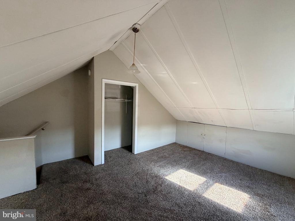 133 E Lee Street - Photo 33