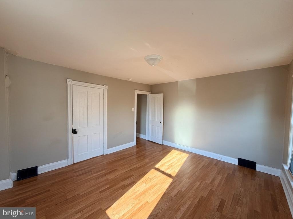 133 E Lee Street - Photo 21