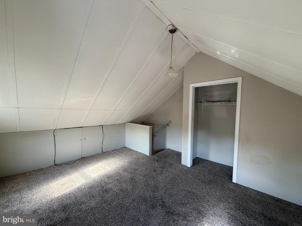 133 E Lee Street - Photo 34