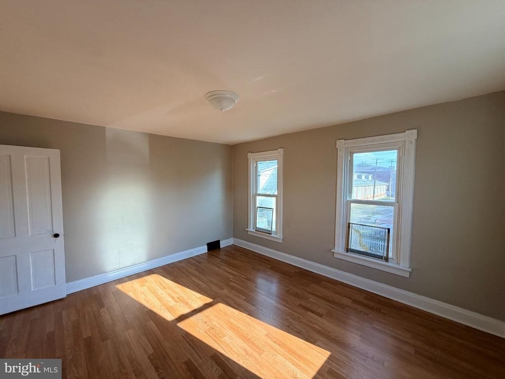 133 E Lee Street - Photo 22